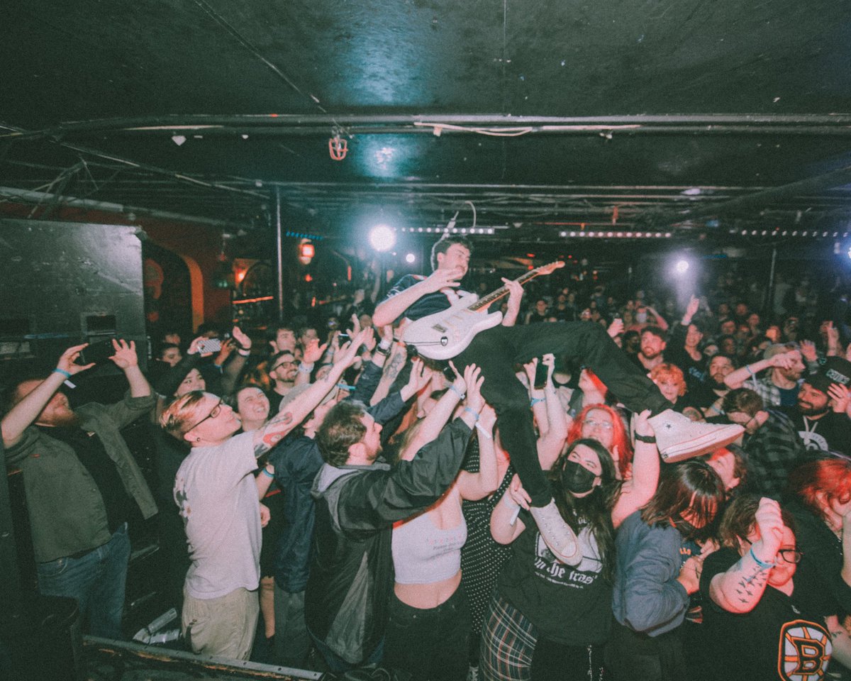 bearingsband's tweet photo. PICS FROM BOSTON.
📸 @dannyderusso https://t.co/nTSLhfvkwx