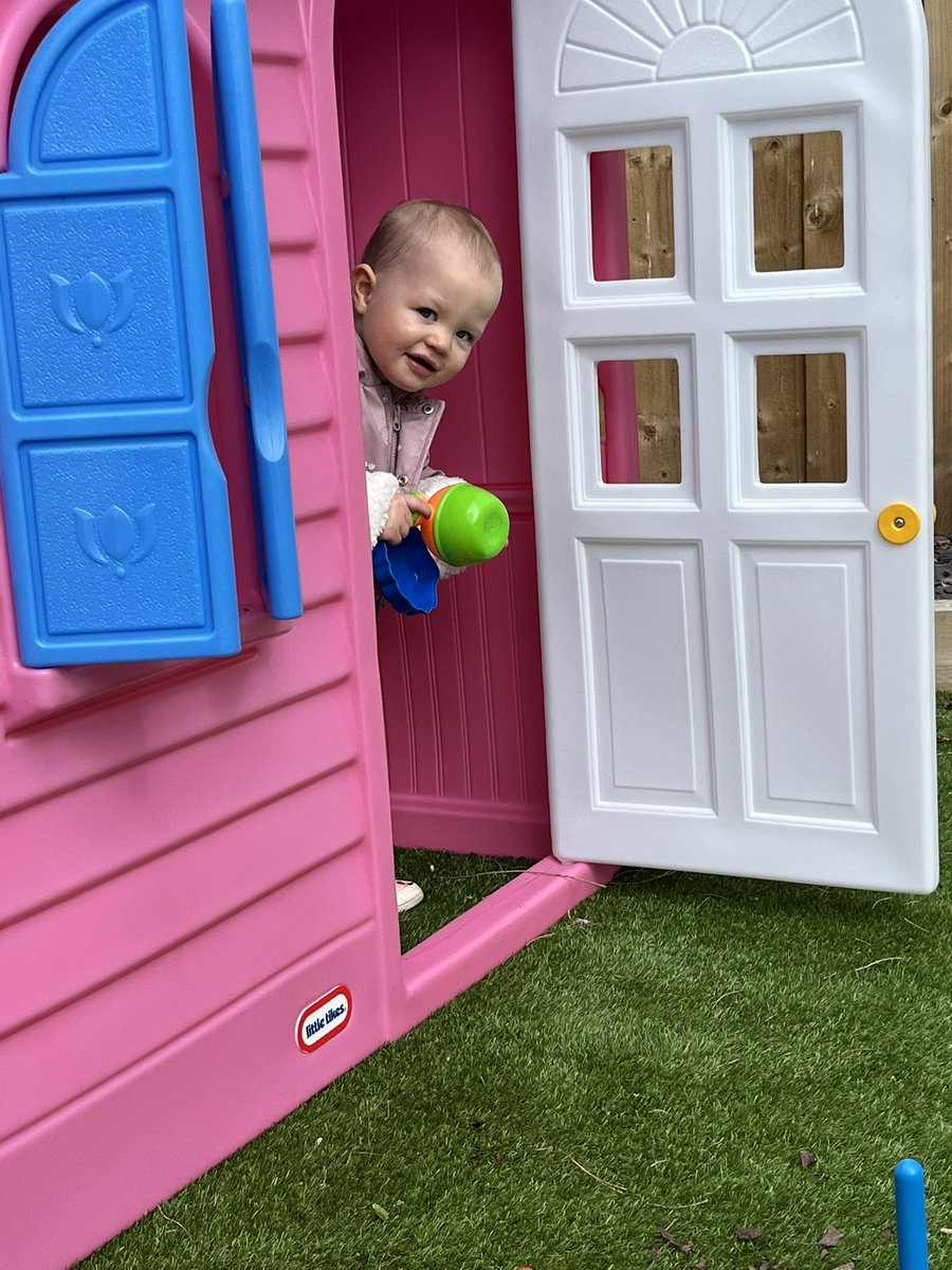 LaytonCharlotte's tweet photo. Kid you make me smile the biggest smiles and even when I feel awful I can’t help but be thankful for every minute. #miap #myworld #mygirl https://t.co/dtFAPHixyV