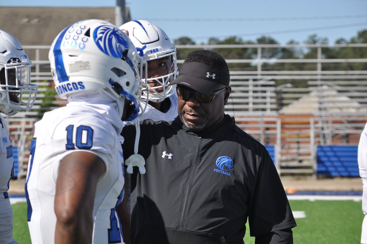 FSUBroncos's tweet photo. Here are some photos from the 2022 Blue vs. White Football Spring Game ⬇️📸🏈

🔗 https://t.co/nDasNMlSaO https://t.co/dE9EB70e10