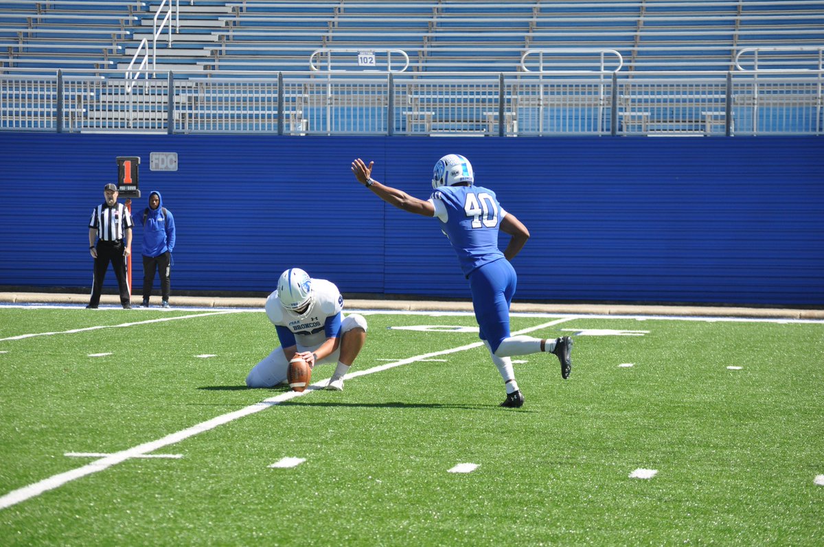 FSUBroncos's tweet photo. Here are some photos from the 2022 Blue vs. White Football Spring Game ⬇️📸🏈

🔗 https://t.co/nDasNMlSaO https://t.co/dE9EB70e10