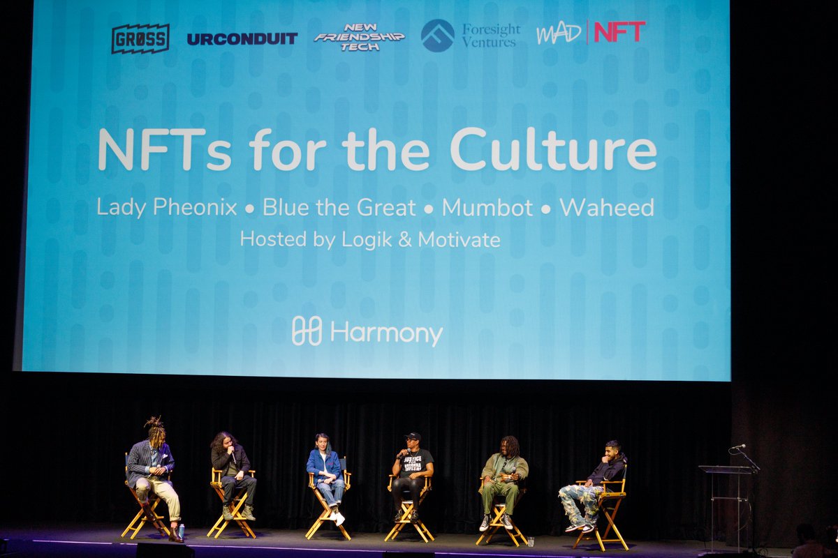 EricSpivak's tweet image. Stage full of legends at #NewFriendshipTech during  #NFTLA @Urconduit x @harmonyprotocol  feat. 

@JulianGilliam @BlueTheGreat @mumbot @all_smilesss @yesladypheOnix @ericspivak
