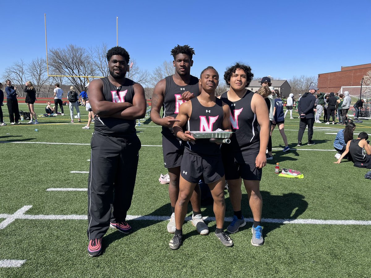 The earth shook and these hogs brought home 🥇GOLD 🥇in the 4 x 100m Thrower Relay! #EARNIT And they brought home a pan of brownies!!