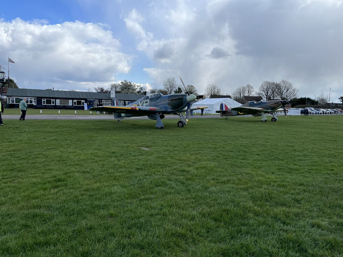 MattCook1942's tweet photo. This is what I call a heavy metal concert..
What a great day with these legends 👍 @HurricaneR4118  https://t.co/bKs2Z0egfl https://t.co/aQOBerxe4s