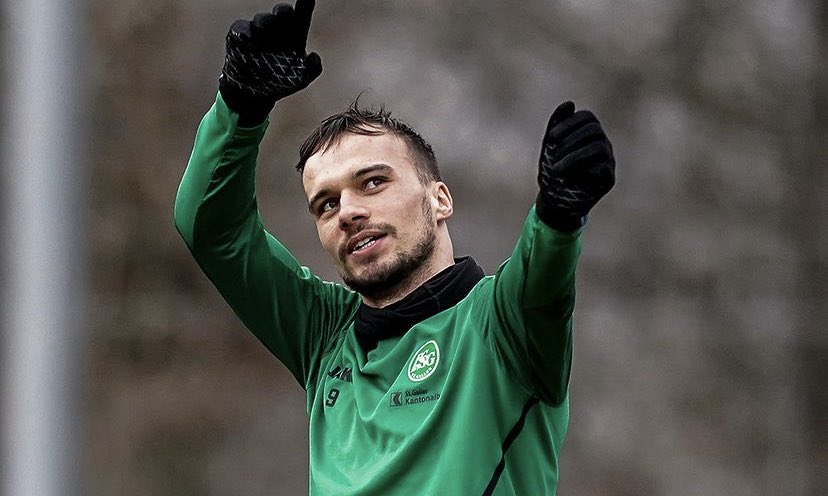 Bolzplazz's tweet photo. Jérémy Guillemenot (24) has finally taken the next step. He is unstoppable in 2022! 😱💥

The FCSG attacker since January:
👕 10 games
⚽️ 5 goals
🅰️ 3 assists

Great technique and movement - and now at last also decisive. His reward: 1st Nati call-up on standby this month 🇨🇭👏 https://t.co/jsx3qd0tS0