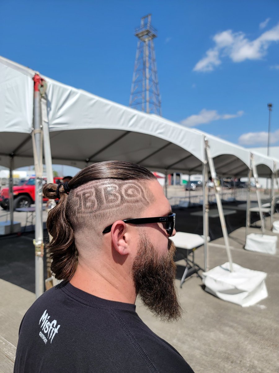 HouBBQ's tweet photo. 9th Annual HouBBQ Festival hasn't even started and the party is already well underway! Absolutely love this @nomadhtx (on IG)! This is beyond awesome!
#HouBBQ #SmokedLife #BBQLife #BBQ #Hou #Houston #TexasBBQ #TXBBQ #TX #Texas #Barbecue https://t.co/otRsOPN47m