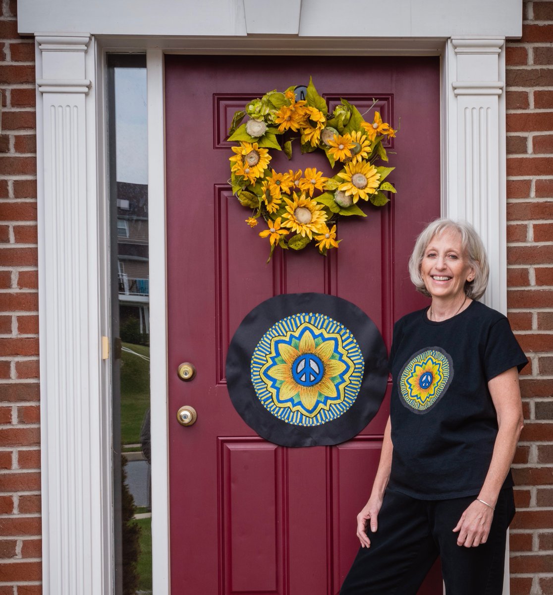 Danko818's tweet photo. PEACE FOR UKRAINE-TEES FOR PEACE campaign is within 5 shirt sales of meeting new goal of $500. All my profits go to International Rescue Committee. If you're interested link is below
https://t.co/DTNgPN8j8D
#thechalkcharmer #peaceforukraine #internationalrescuecommittee https://t.co/vmQ0lwKQZM