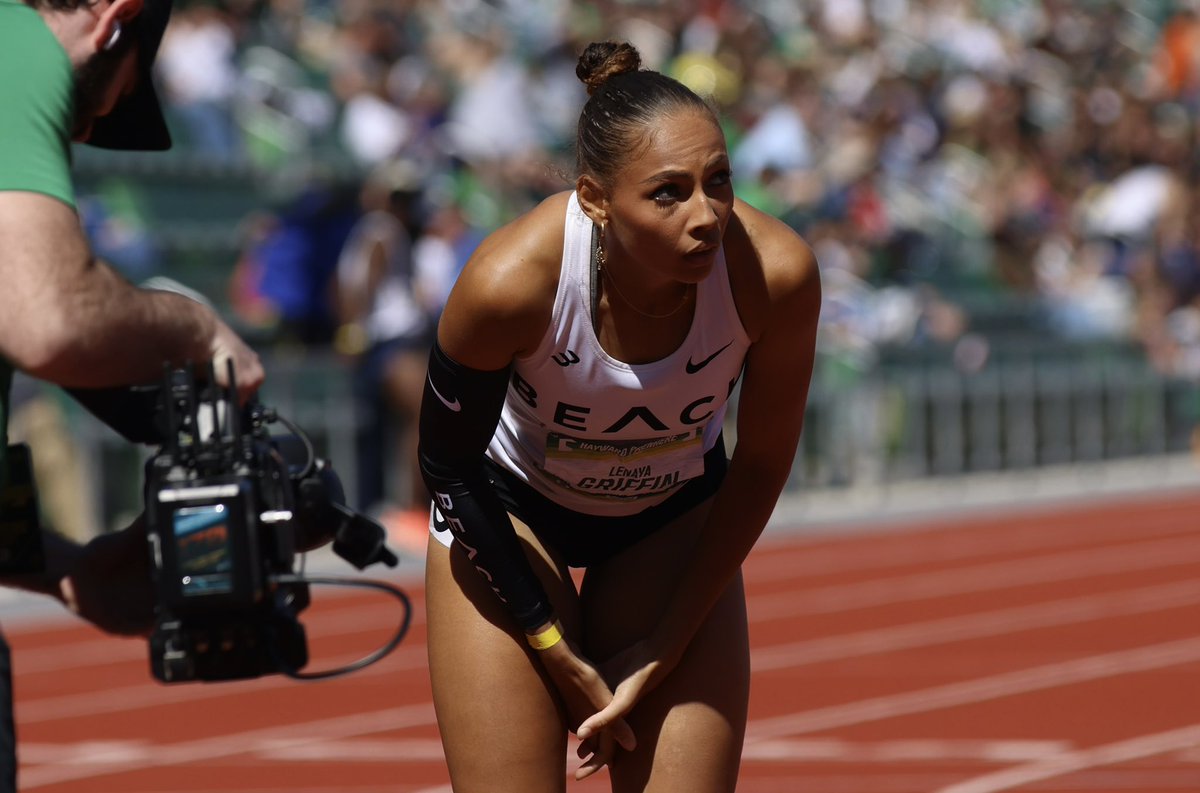 TrackTown USA (@tracktownusa) on Twitter photo .@LBSU_Track_XC came to play 😤
They win their 3rd event of the day as LeNaya Griffin wins the women’s 400m in 54.53.
#HaywardPremiere
📸: <a href="/lhanndowns/">Logan Hannigan-Downs</a> .@LBSU_Track_XC came to play 😤
They win their 3rd event of the day as LeNaya Griffin wins the women’s 400m in 54.53.
#HaywardPremiere
📸: <a href="/lhanndowns/">Logan Hannigan-Downs</a>