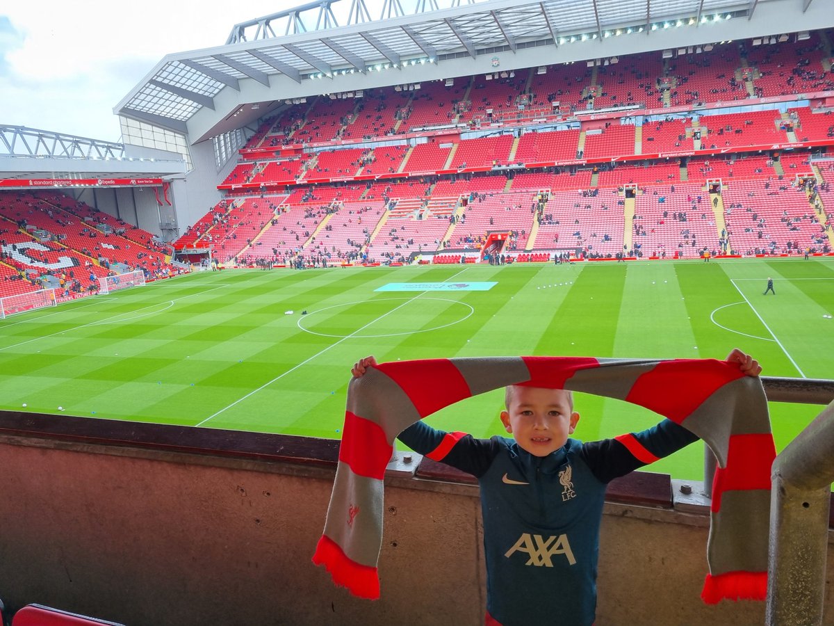 ciaranoshea7's tweet photo. a 1st visit, a long awaited return and 3 points #liverpool #anfield #boysontour https://t.co/yD1YRcmP4H
