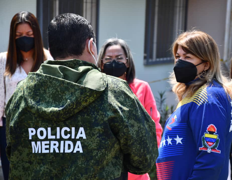 _LaAvanzadora's tweet photo. En compañía del Gob. @JEHYSONGUZMAN inspeccionamos un área del Hospital Universitario de #Mérida, municipio Libertador, como posible nueva sede del @IpasmeOficial en este estado.

@NicolasMaduro
@MPPEDUCACION https://t.co/ROtTXat7Ic