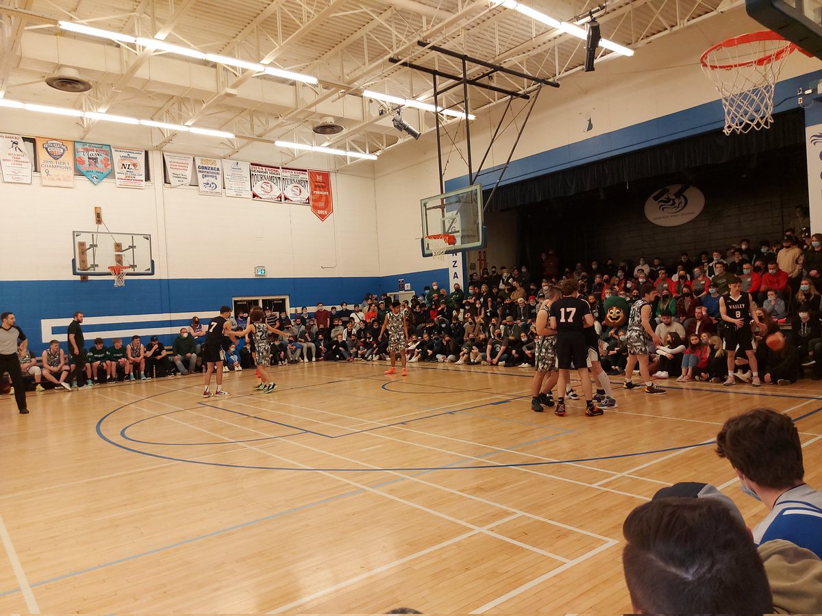 ODHigh's tweet photo. It's an intense semi final of the 4A Basketball Tournament- @ODHigh vs @WarriorsWvh. #LetsGoOD @ODAthleticsNL #PatriotsEverywhere https://t.co/72wLwWWvEO