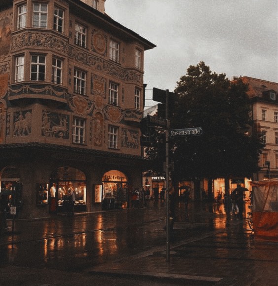 trhanscription's tweet photo. Urbancore: Screw calm and quietness. You have places to be, people to meet, shit to do. #TrueColors_FT https://t.co/cwamqGRgAF