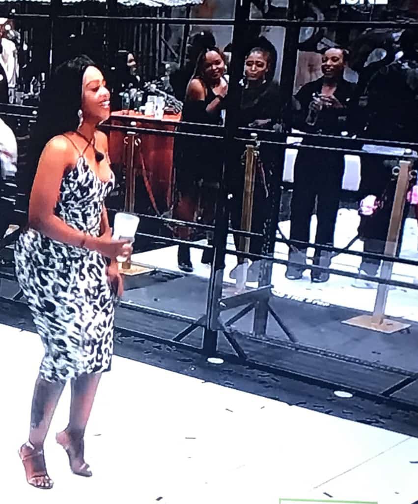 Neilwe954899962's tweet photo. Itโs the stares for me ๐ฅบ๐ฅบโค๏ธโค๏ธ. The Queen of UG, the one and only #MphoWaBadimo #MphoTheShow #MphoTheWinner #MphoX2Million #PartyWithMpho #BBMzansi https://t.co/5b790oQroY
