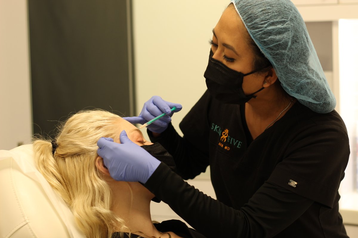 BOTOX is one of the most popular injectables because of the beautiful results that it generates. ✨

Interested in this treatment? Contact us today: 
💌 info@skinfive.com
☎️ Century City: (424) 313-8242
☎️ Pacific Palisades: (424) 322-8780

#medspa #skinfivebyavamd #BOTOX
