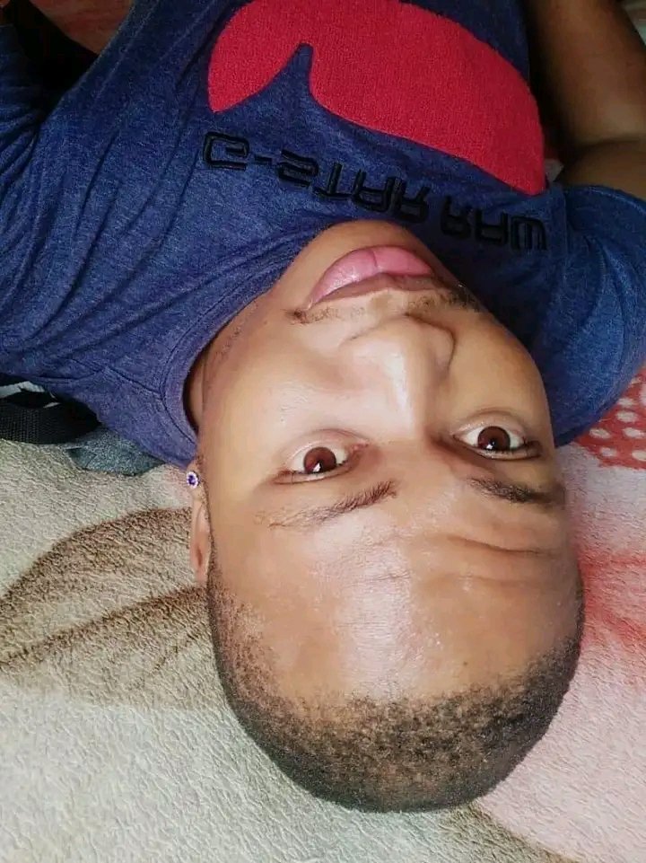 MathewsPeter1's tweet photo. Ga twe ga ke tshwanelwe ke go nna single🤣🤣🤣. Nna ebile ntse ke sa itse gore go na le ba ba tshwanelwang ke single life https://t.co/M7FtwF7F9F