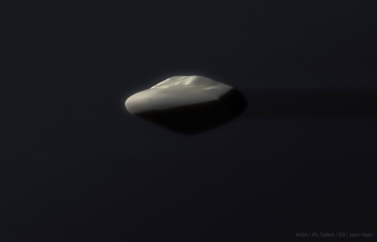 JPMajor's tweet photo. Saturn's 40 km-wide, UFO-shaped moon Atlas imaged by #Cassini on December 6, 2015 https://t.co/ViTT1vgScz