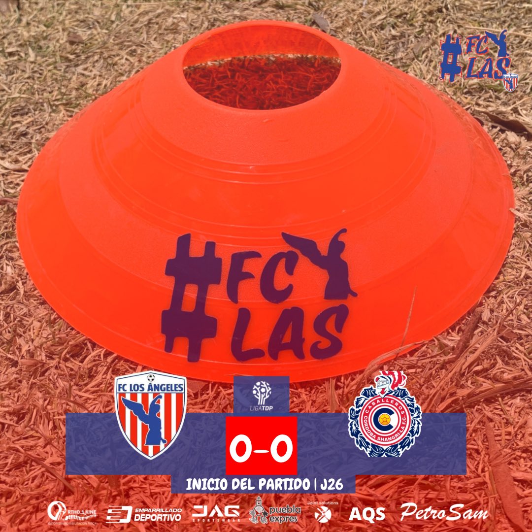 FCLosAngelesMx's tweet photo. ⏱ 0’00 ¡ RUEDAAAAAAAAAA LA PELOTAAAAA !🏟 ¡ VAMOS CON TODA MI #FCLAS🔴⚪️! POR LOS TRES PUNTOS🙏 https://t.co/j9c0XvB0bE