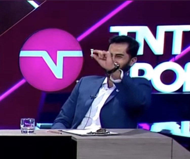 DON Leonel Sánchez Lineros POR SÍ SOLO tiene más historia en una pierna que todo el club Universidad Católica en toda su historia, es entendible que estos microbios culiaos hagan este ridículo espantoso si no tienen un ídolo propio. #VamosLaU #LosCruzados #ClasicoUniversitario