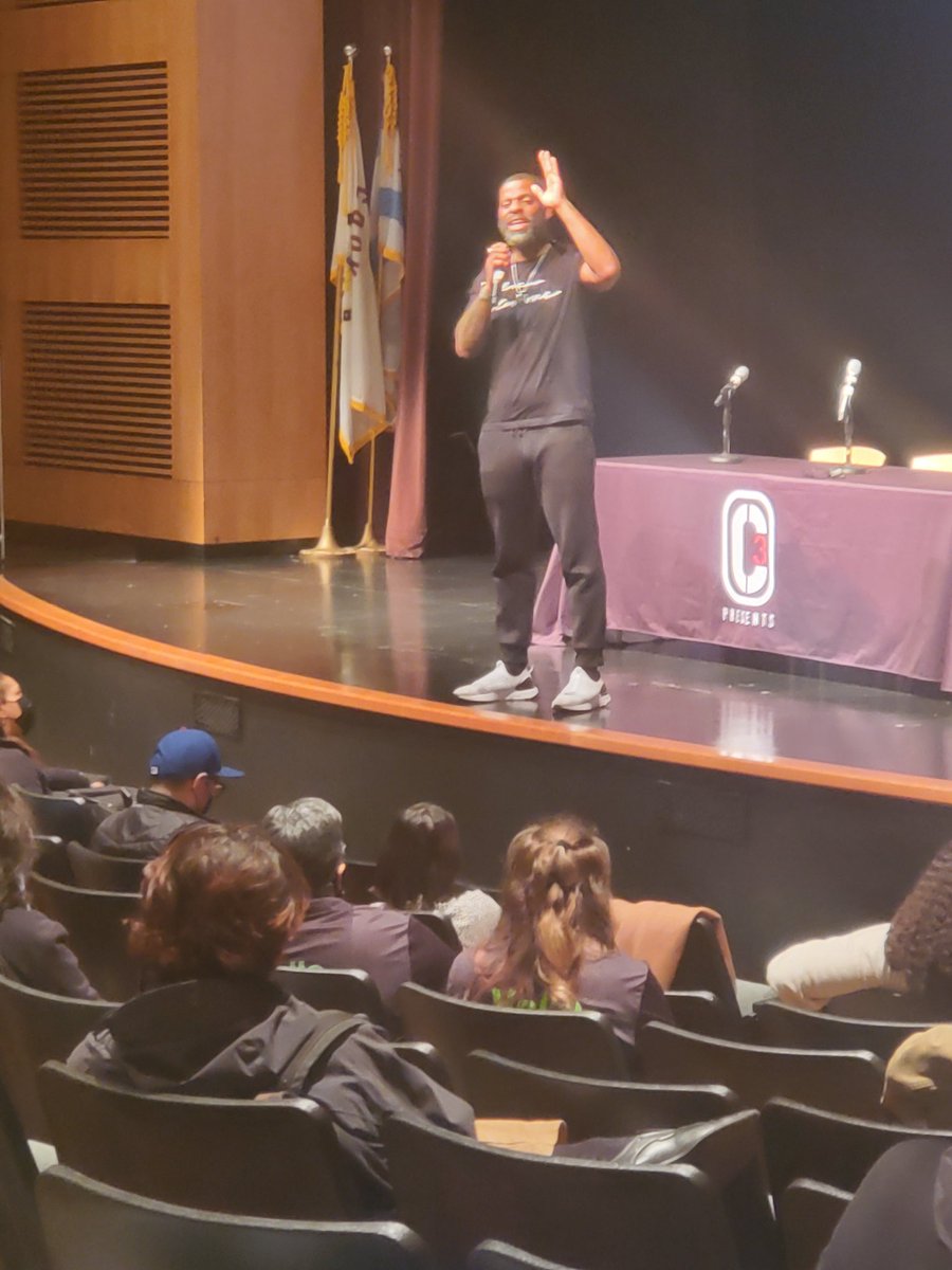 KKCADMISSION's tweet photo. Lollapalooza Music Career Fair at Kennedy-King College
#Lollapalooza https://t.co/DrMbnLH0be