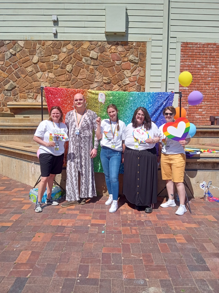 PayneCoPride's tweet photo. Thank you to everyone for a fantastic Pride Parade &amp; Festival from your Board!
Get some rest, a quick bite to eat, &amp; we'll see you at 6 for the youth party or 9 at Still Chill for our 21+ Drag Showcase 🏳️‍🌈

#paynecopride #paynecountypride #visitstillwater #stillwaterok #okstate https://t.co/sW9I37Gszp