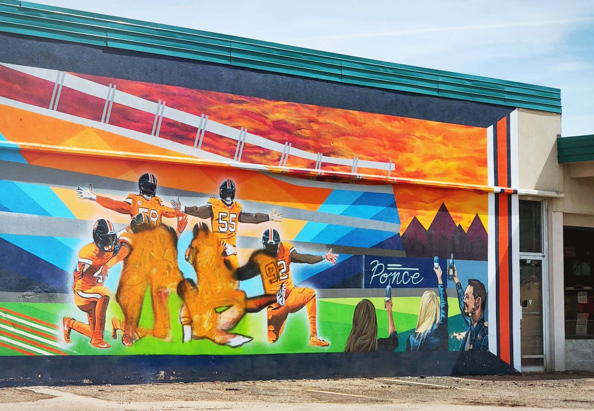 This muralist seems to be taking free agency pretty hard.