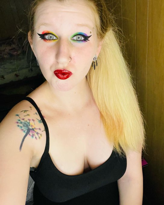 #selfie #blonde #ponytail #makeup #rainbowmakeup #tattoos #piercings #gauges https://t.co/h8h6jr9n4Z<a href="/tag/selfie"class="tags">#selfie</a><a href="/tag/blonde"class="tags">#blonde</a><a href="/tag/ponytail"class="tags">#ponytail</a><a href="/tag/makeup"class="tags">#makeup</a><a href="/tag/rainbowmakeup"class="tags">#rainbowmakeup</a><a href="/tag/tattoos"class="tags"><span>#tattoos</span></a><a href="/tag/piercings"class="tags"><span>#piercings</span></a><a href="/tag/gauges"class="tags"><span>#gauges</span></a>