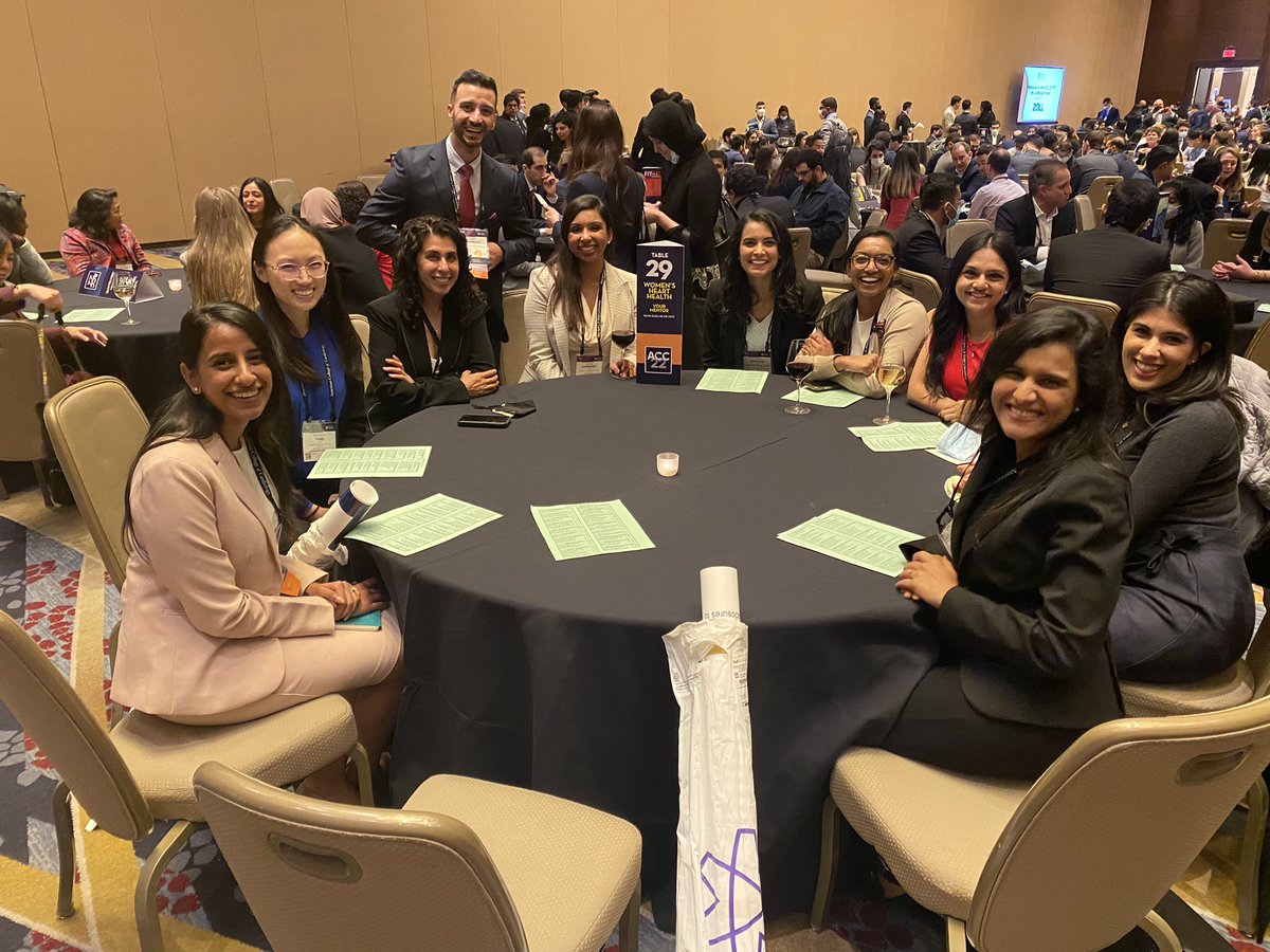 AhmedMahmoodMD's tweet photo. #ACC22 #CardioTwitter Beautiful mix of cardiologist and future cardiologist @ACC22 with Dr. @DrMarthaGulati https://t.co/gShsH0Uv7U
