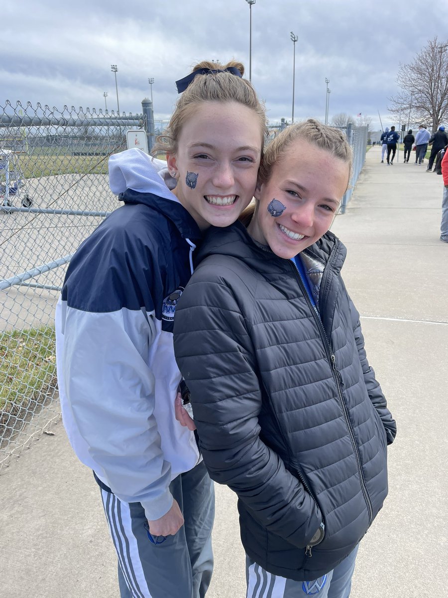 owlxc's tweet photo. Birthday Girl!!! Charis is one of the hardest working & most competitive girls on our team! We 💙 you!! #teambraider #nastytough #DojaCat https://t.co/ZJsjG682cK