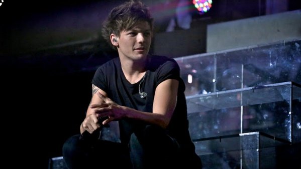 louis's frat boy (@fraterabot) on Twitter photo 