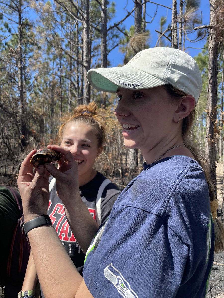 BarrettRose_'s tweet photo. Special thanks to @jefethebird for letting me join the adventure of searching for herps! Saw a lot of cool critters including a timber rattlesnake and I even got to hold a black racer!! Such an amazing experience! https://t.co/EXtzEAR0Tp