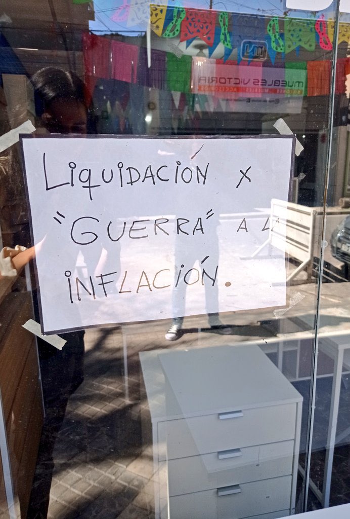 Manuel Adorni tweet media