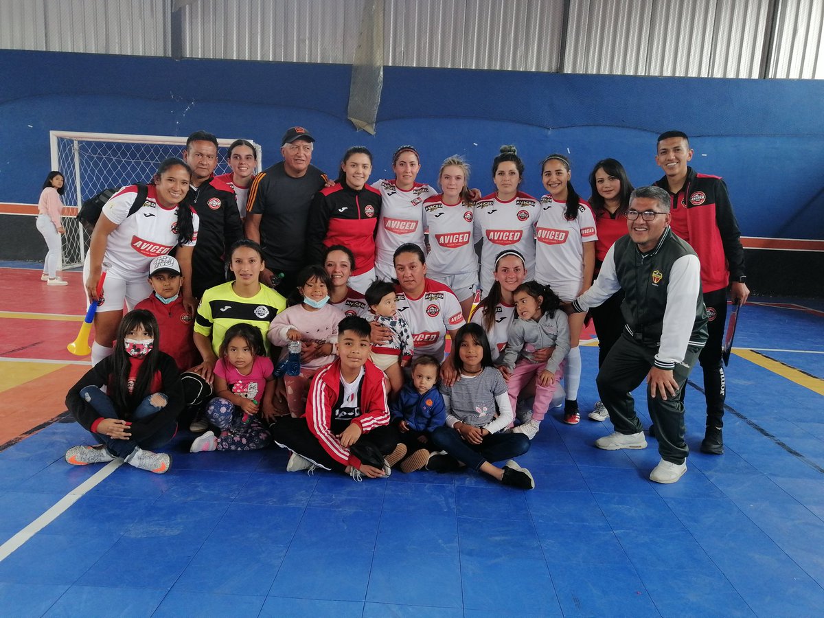 AvicedFC's tweet photo. Hemos dado el primer paso en la Final de la Liga Nacional de Futsal Femenina Serie A
#AvicedFC 6
⚽⚽⚽ Paulina Quizhpi
⚽⚽ Gaby Novillo
⚽ Aracely Quizhpilema
#IK9 4
Felicitaciones chicas por su esfuerzo y dedicación
#SomosAvicedFC #Futsal
@jdiegocornejo70
🔴⚫🔴⚫🔴⚫🔴 https://t.co/nDDjOo611c