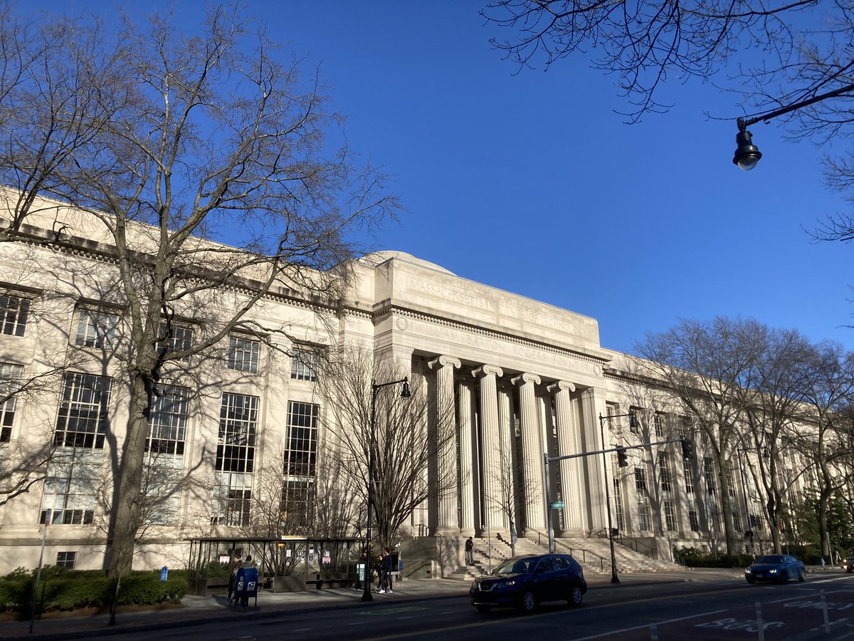 Dun_Mor's tweet photo. Eduroam working for me at MIT of all places! Old-fashioned to think this way but isn’t MIT basically just the local Poly? 🤔 #smacktalk #pre1992 https://t.co/IPZDEFlMiZ
