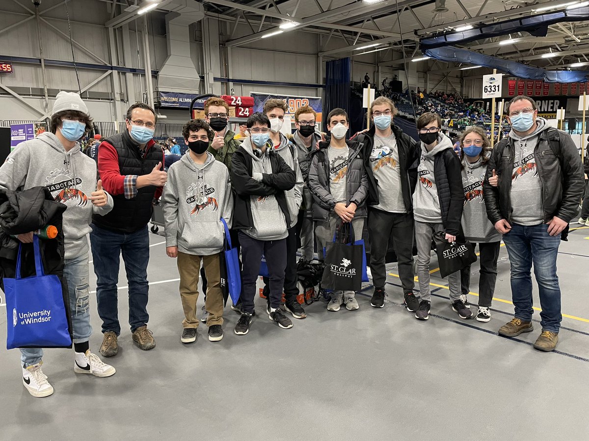 A nice surprise visitor at #WEGLE! 

Thanks for stopping by <a href="/Irek_K/">Irek Kusmierczyk</a>. 

📸: <a href="/sabotage6331/">SaBOTage</a>