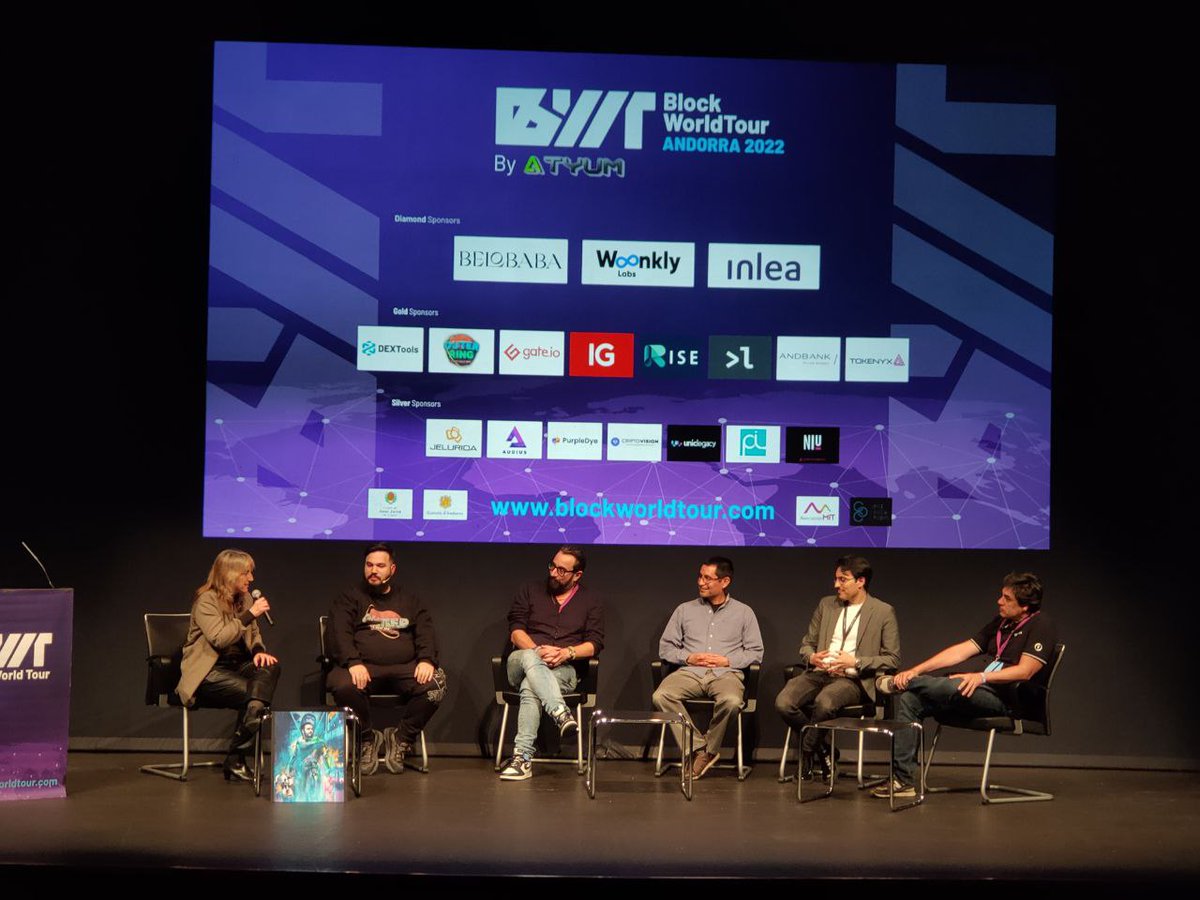 RicardOruka's tweet image. Un gusto compartir el panel #Metaversos y #GameFi moderado por @MGG_2012 de @big_onion_tech con:
▪︎Daniel Contreras de @Belobabafund y @BiTBcn
▪︎Daniel Valdés de @OuterRingMMO 
▪︎@albertpalay de @thedreamvr y
▪︎Juanjo Chust de @arkerlabs
Hablando de coompetencia &amp;amp; WAGMI