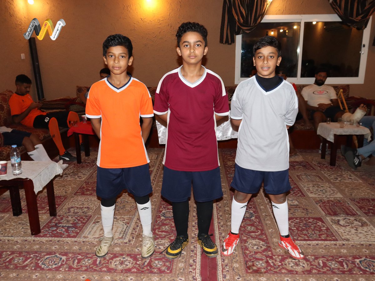 AMujah3d's tweet photo. زي فريق الملكي بمحافظة جُزر فرسان 
الزي الرمادي شباب الملكي والزي البرتقالي أكاديمية الفريق إضافة لزي الفريق الأول https://t.co/06KUVQ4KAu