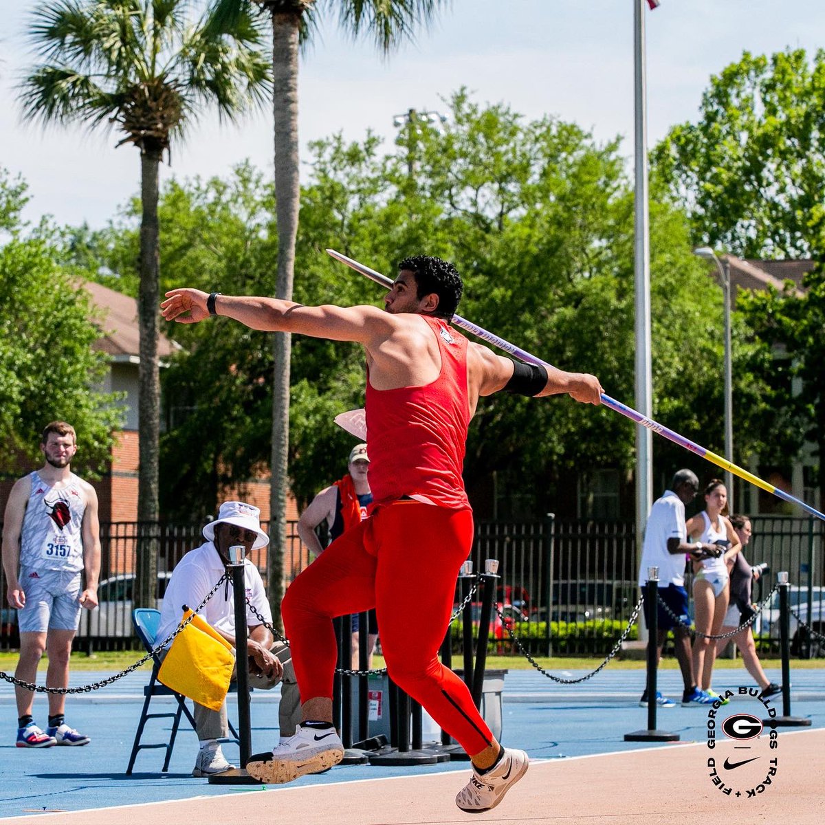 UGATrack's tweet photo. 📸 #Dawgs in Action at the Pepsi Florida Relays. 

#GoDawgs #FLRelays https://t.co/zcXZ6Kw6jp