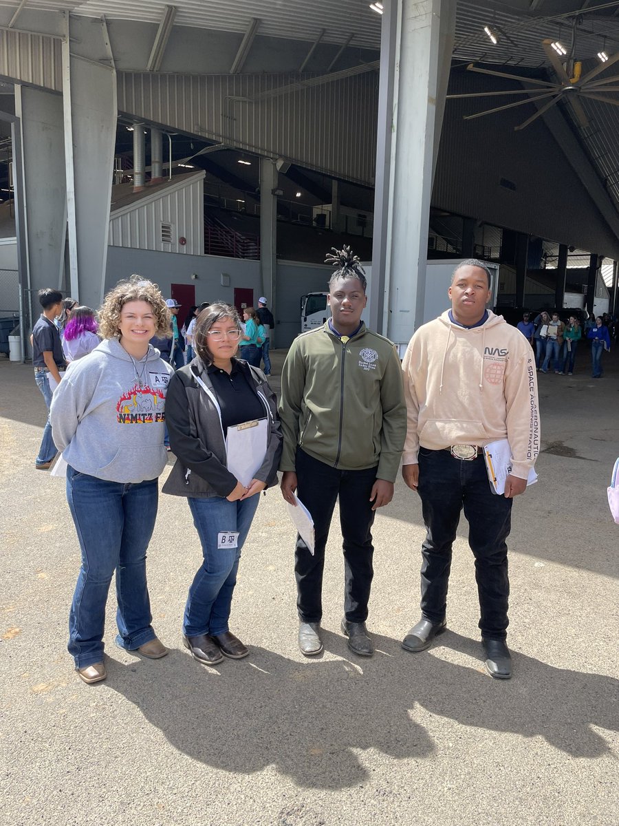 NimitzFFA's tweet photo. @NimitzHS_AISD at the @area3ffa Horse Judging contest today at @TAMU 🐴📋 great job all contest season! #IgniteFFA #AldineForward @AldineISD @AldineCTE https://t.co/q8VEhUn3Xl