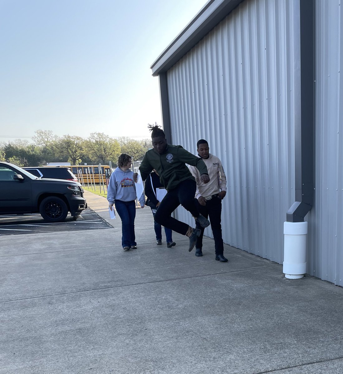 NimitzFFA's tweet photo. @NimitzHS_AISD at the @area3ffa Horse Judging contest today at @TAMU 🐴📋 great job all contest season! #IgniteFFA #AldineForward @AldineISD @AldineCTE https://t.co/q8VEhUn3Xl