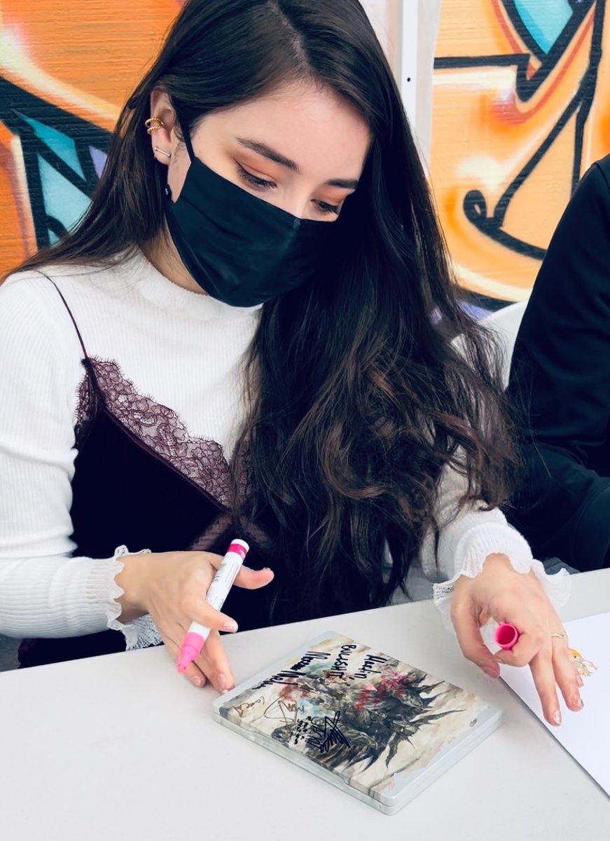 VampireHorde's tweet photo. Fist bump!! Met 4 of the 5 cast members of #StrangerOfParadise at the @Game_Realms event today and had them sign their very first steelbook copy of the game!

I am honored and thanks for signing it! Tomorrow I’ll be adding @CheramiLeigh and then @LauraPostVoice in two weeks! https://t.co/O3SYTbCZO7