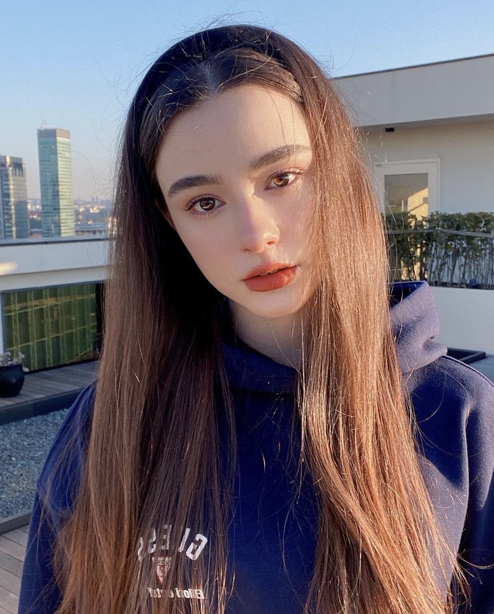 dashakaaa's tweet photo. Sunkissed. https://t.co/xY6N20ar7O