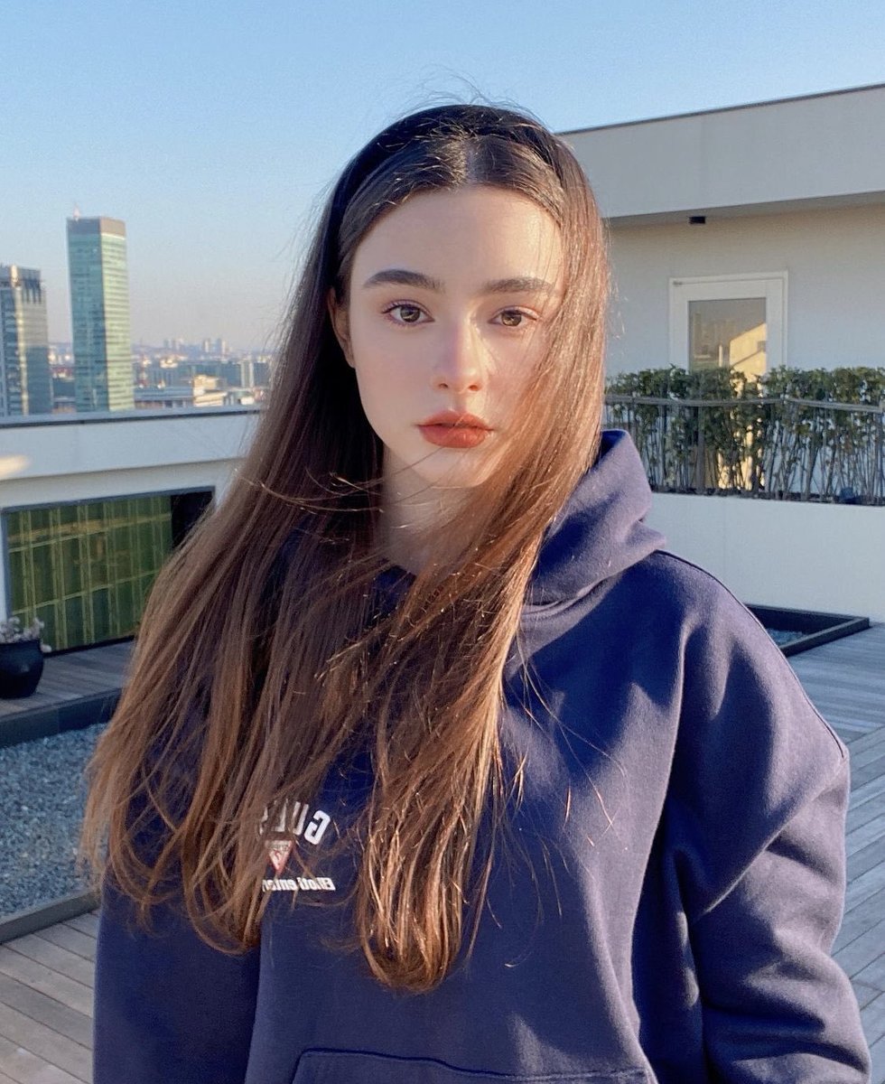 dashakaaa's tweet photo. Sunkissed. https://t.co/xY6N20ar7O