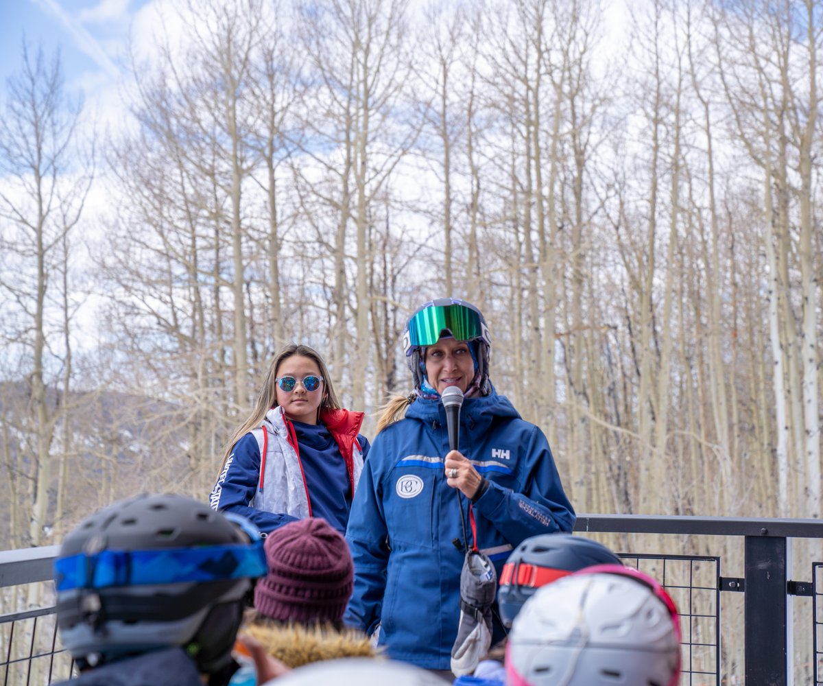 beavercreekmtn's tweet photo. We were thrilled to have @GSColo here today for a fun and engaging experience skiing and snowboarding. Special guests included Beaver Creek COO Nadia Guerriero, Director of Patrol Addy McCord, Kai Owens and Willy the Mountain Safety Dog! https://t.co/8puTVeguya