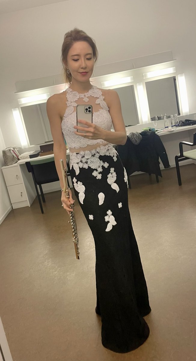 jasmine_choi's tweet photo. #backstage #lastnight #BRPhil #danielspaw #vielendank π https://t.co/0JlU8EevGf