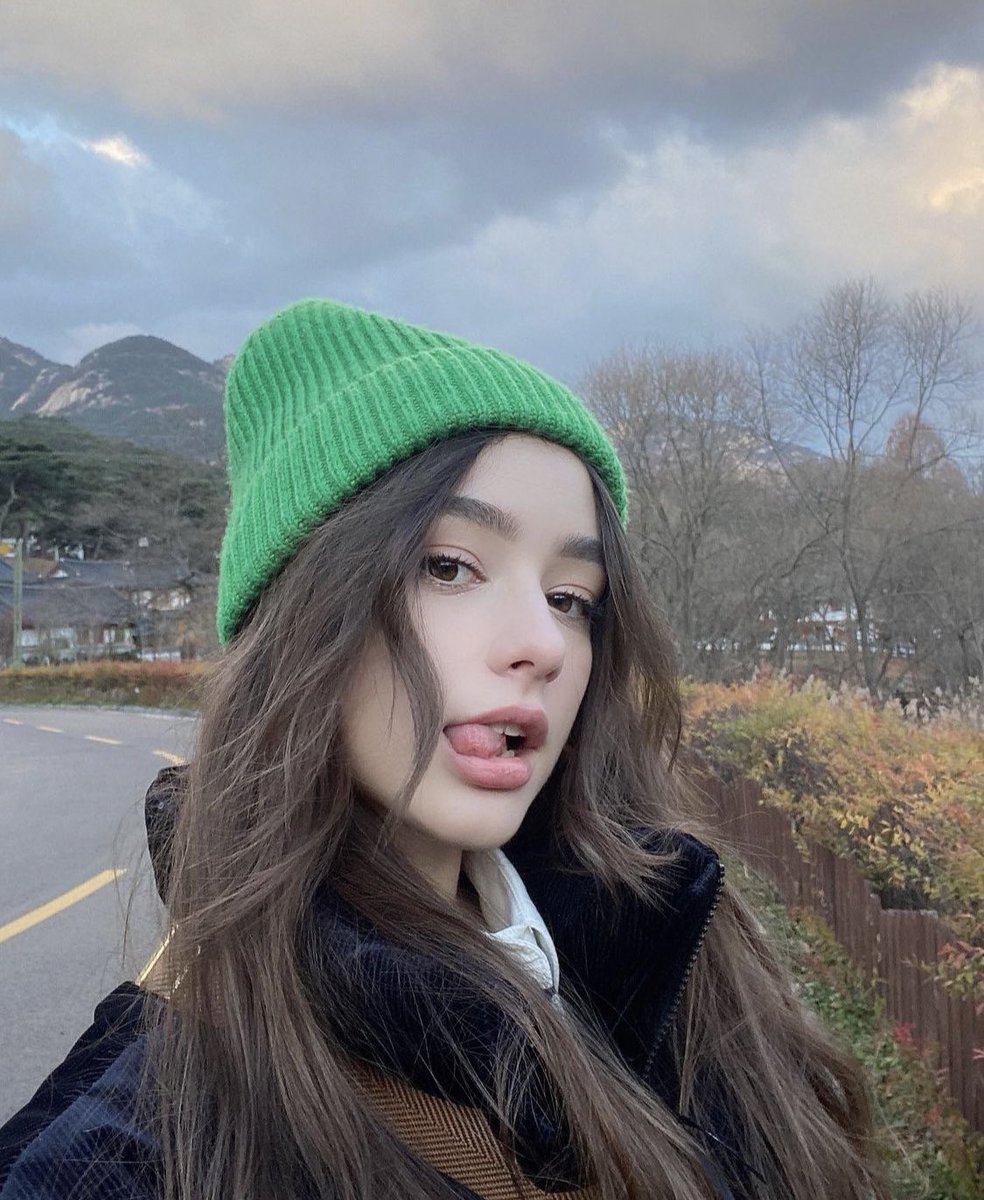dashakaaa's tweet photo. Wanted to post more from this series. 😋 https://t.co/TIcpYgj6WJ
