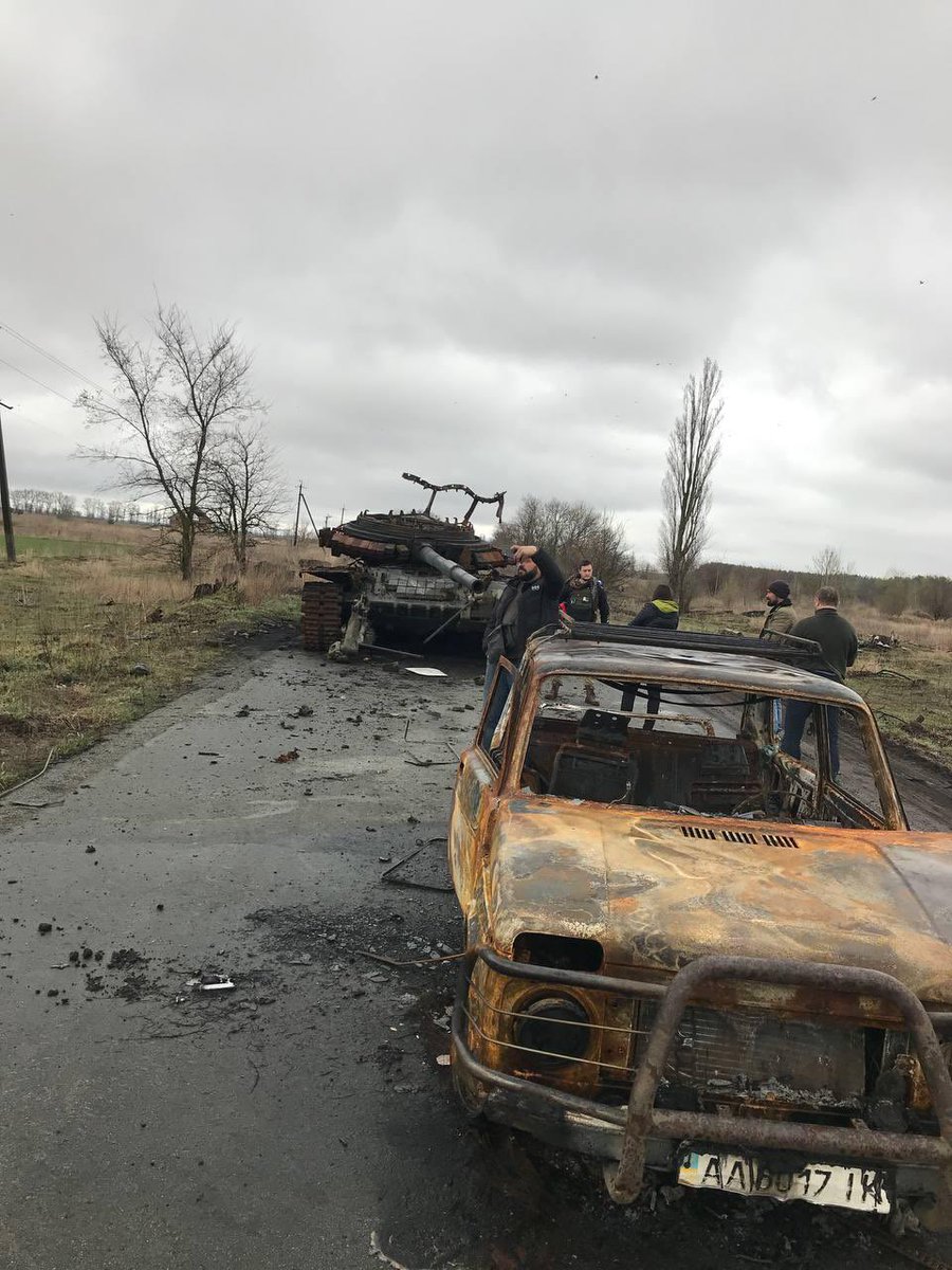 Questo era il paesaggio oggi attorno al rifugio Kj2 di #AndreaCisternino a #Kyiv.