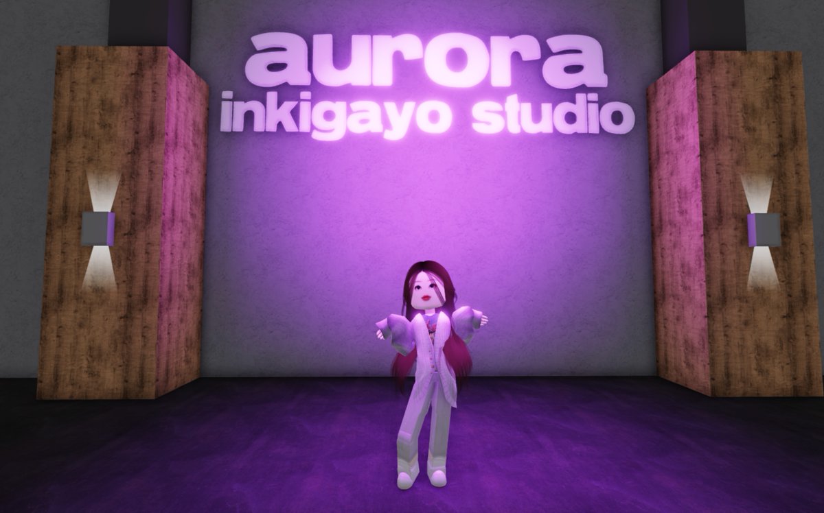 hiii_yerim's tweet photo. Thank you @STAYGRBLX for letting me be an MC at the DEBUT SHOWCASE! @stayg_saeun @STAYG_JAY @STAYGsheun https://t.co/kU0IdelHOx