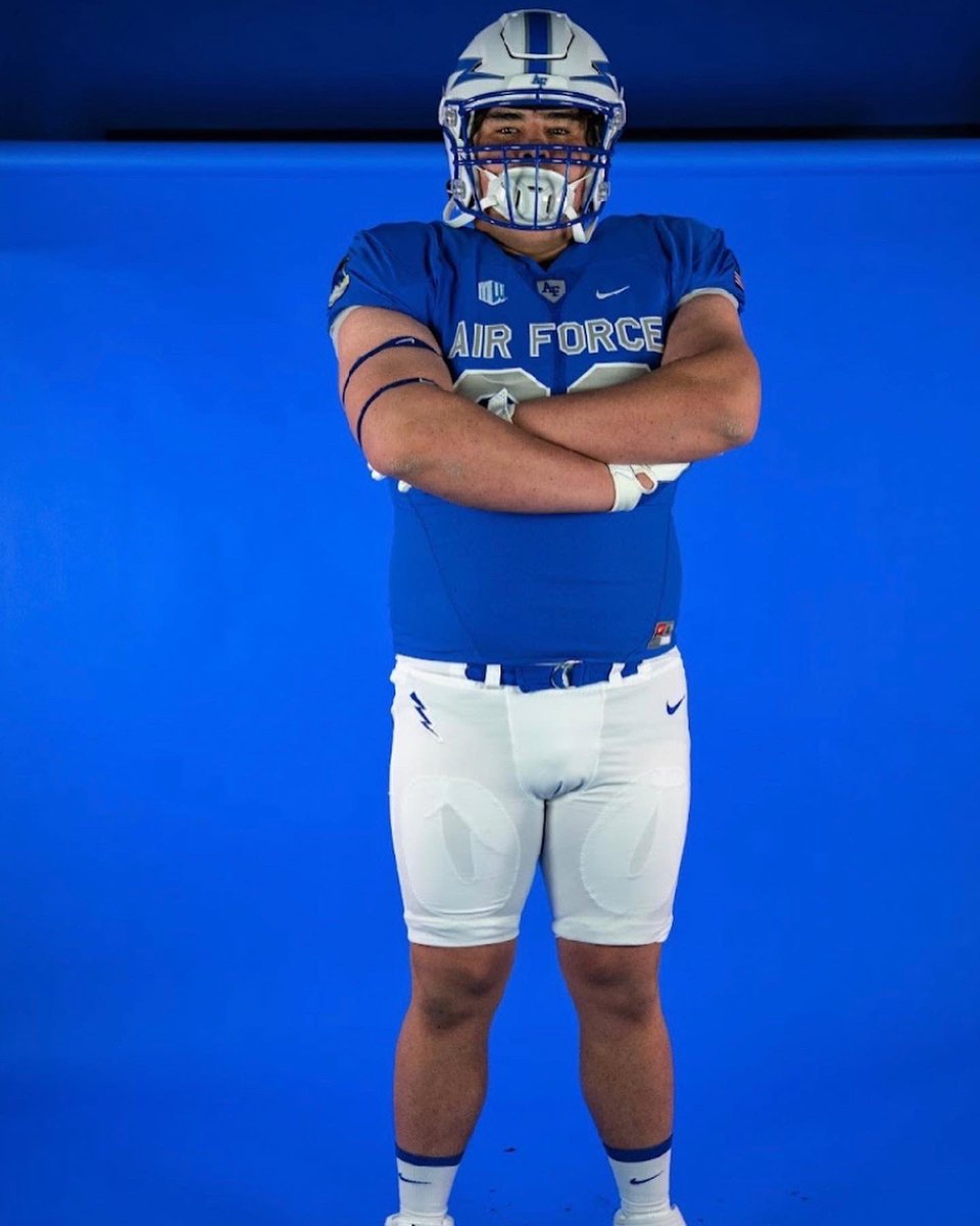 WoodruffHayden's tweet photo. Thank you @CoachAlexMeans for a great junior day experience yesterday. I learned a lot about the Air Force Academy and can’t wait to come back!! @CoachLobotzke @CoachTCalhoun @coachskene3 @BoudreauxJeb @AF_FBRecruiting @SixZeroAcademy @jrbennet @_MullenFootball https://t.co/GT2YADkCHx