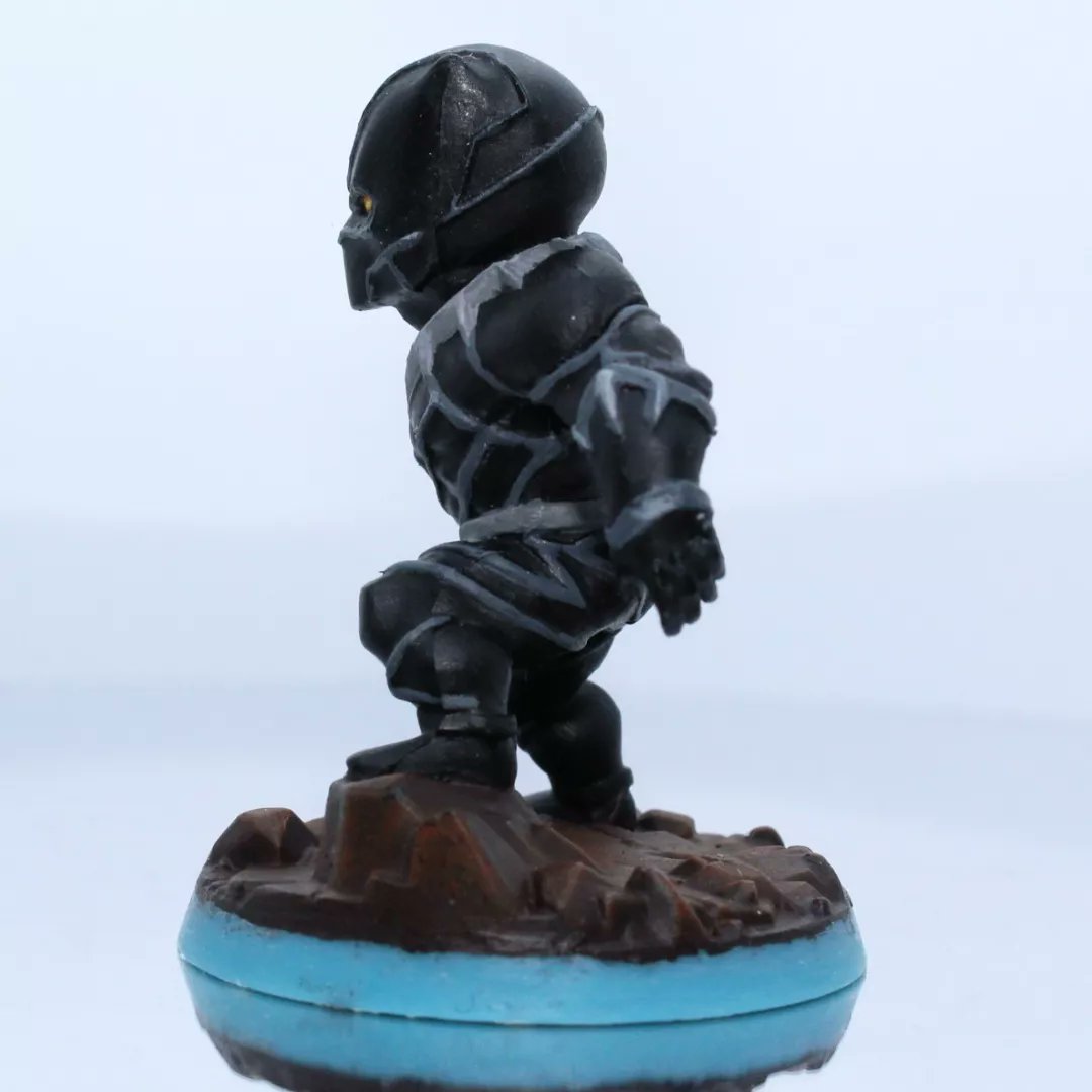 Jkc_studios's tweet photo. Black Panther - Marvel United, Rise of Wakanda expansion 

#marvelunited #marvelunitedboardgame
#marvel #miniatures #miniaturepainting #cmongames #avengers #paintingmarvelunited #bigchildcreatives #boardgames 
#BlackPanther #wakanda https://t.co/Cqe0YtsrkL