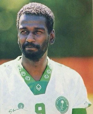 وجهة نظرك بعد الجدل الحاصل موخرا من هو اسطورة الكرة السعوديه 🇸🇦

1- لاعب #النصر السعودي #ماجد_عبدالله = اعجاب

2- لاعب #الهلال السعودي #سامي_الجابر = رتويت