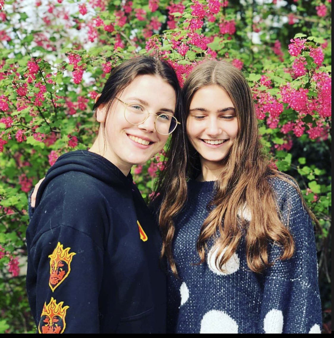 INTOOZHERRON's tweet photo. Brightest star in the sky missing you a little extra tonight ⭐️🤍 https://t.co/5Xfl62BaJl
